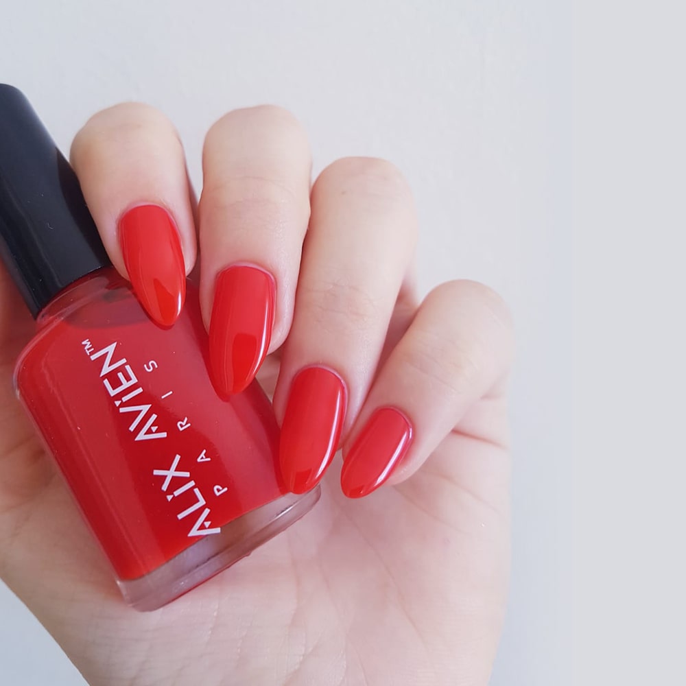 nail-lacquer-35-alix-avien-paris